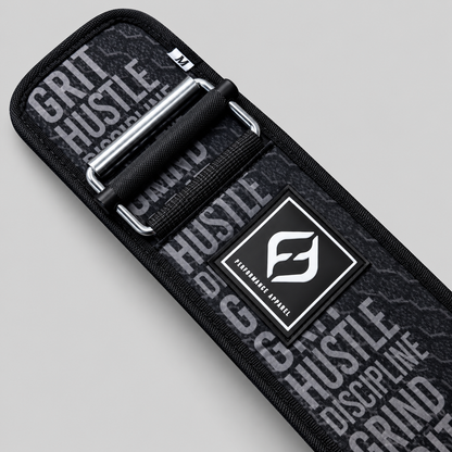 Quick-release steel buckle detail on Hybryd 4-inch neoprene weightlifting belt in Ethos print black