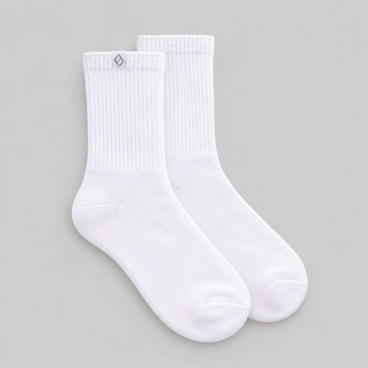 Hybryd white cotton rich athletic crew socks pair