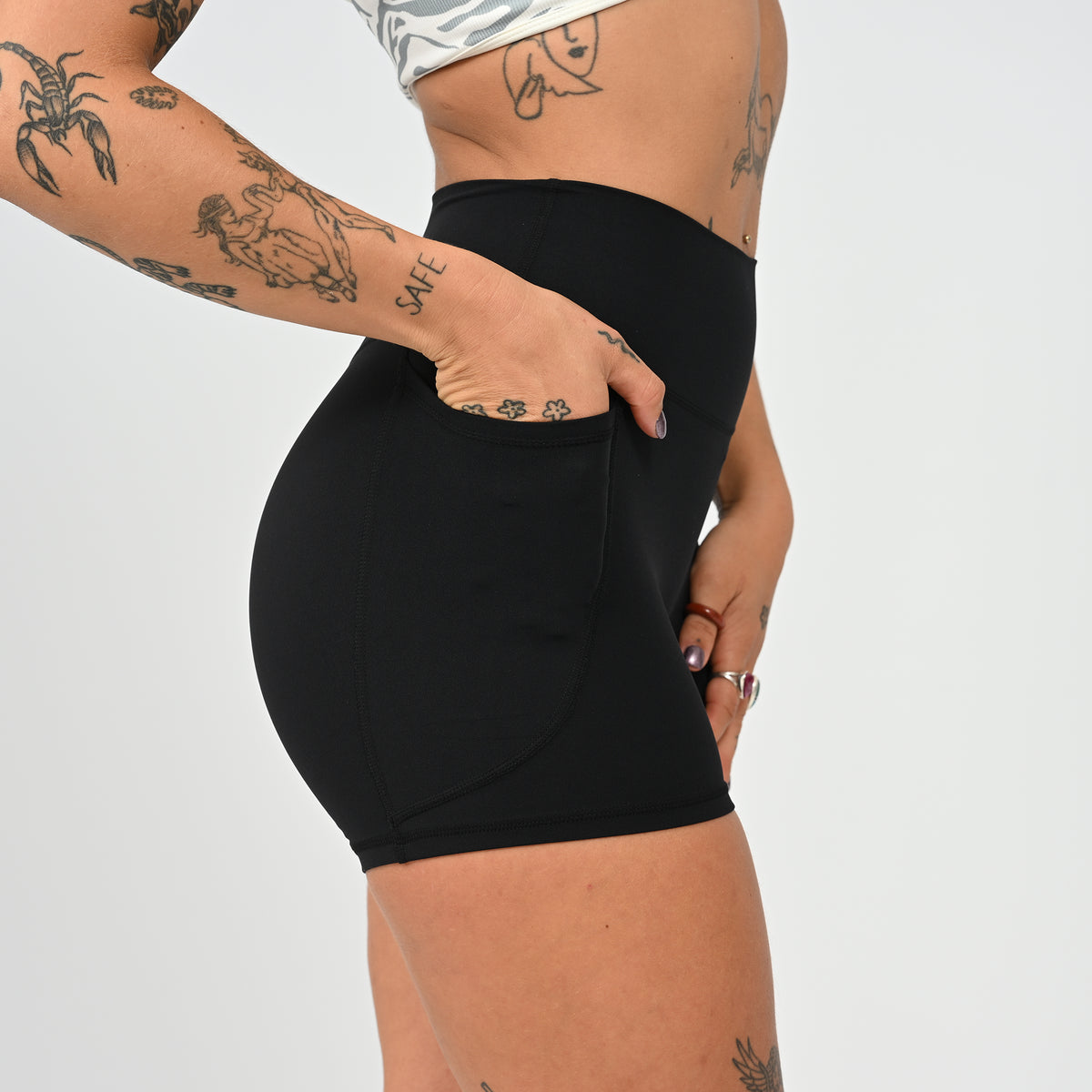 Isla Pocket Booty Shorts