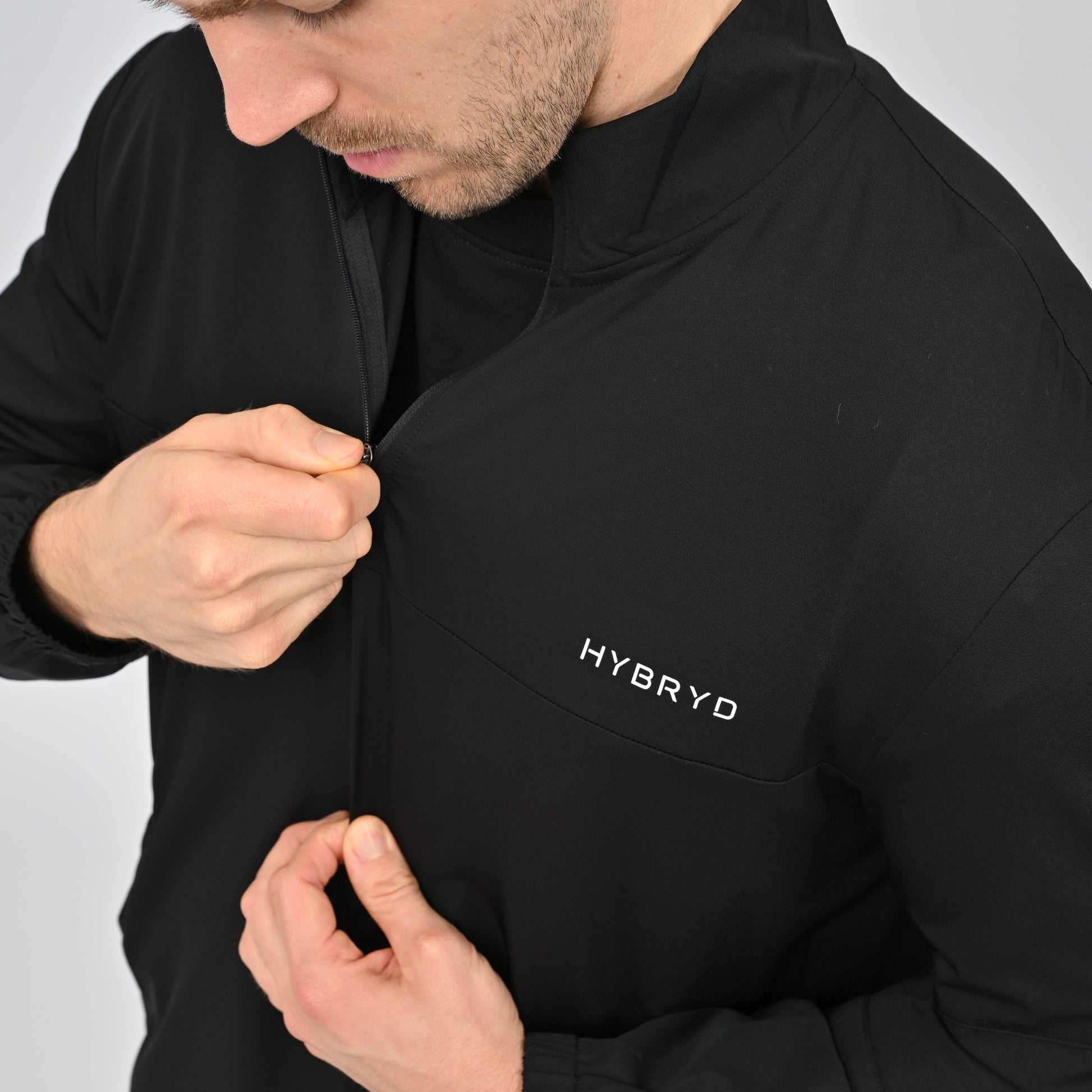 Hybryd athletic pullover jacket for layering, running 